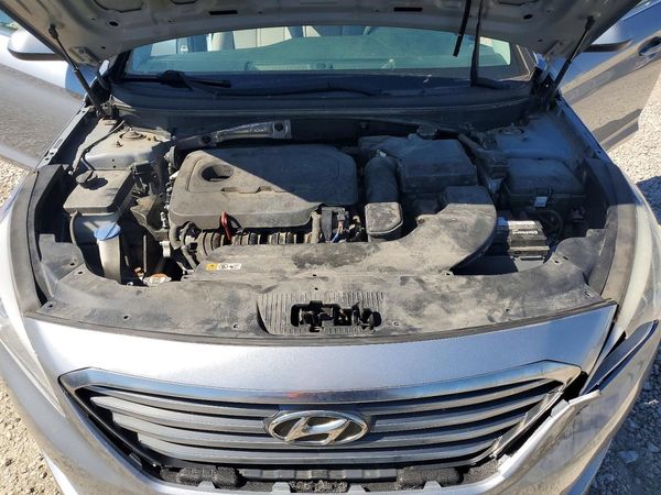 2016 HYUNDAI SONATA — Engine bay