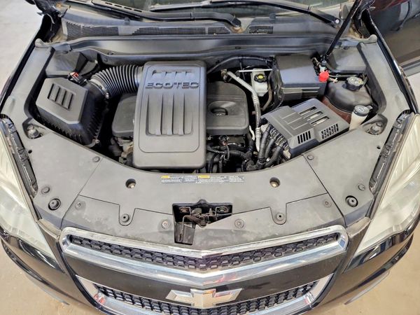 2013 CHEVROLET EQUINOX LS — Engine bay