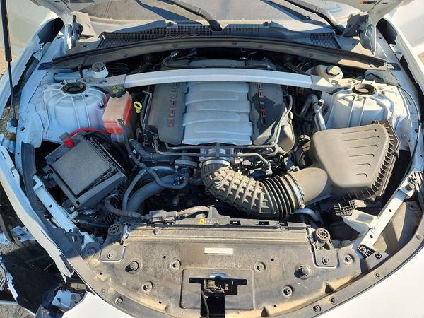 2022 CHEVROLET CAMARO 1LZ/1SS — Engine bay