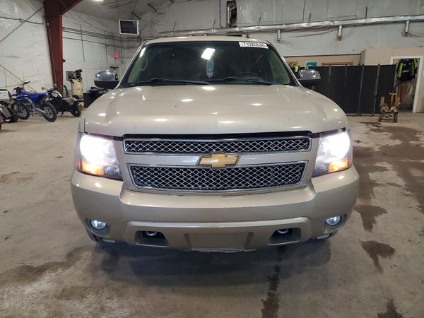 2013 CHEVROLET SUBURBAN LTZ — DIRF