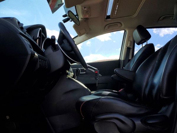 2012 MAZDA 5 Grand Touring/GT — DENT