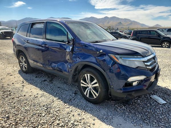 2018 HONDA PILOT EX — Passenger 3/4