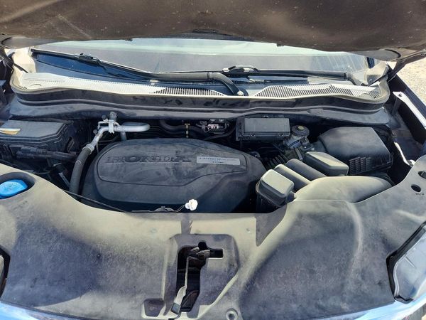 2018 HONDA PILOT EX — Engine bay