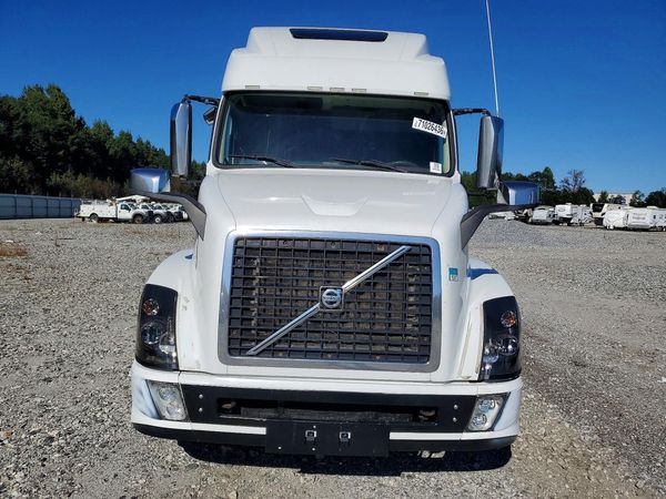 2016 VOLVO VN — DIRF