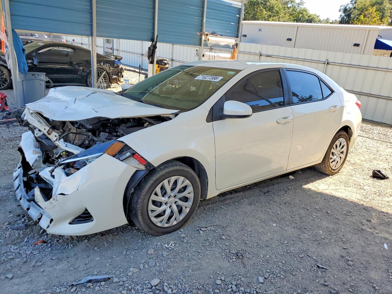 2018 TOYOTA COROLLA L/LE/SE/XLE/XSE — Front 3/4