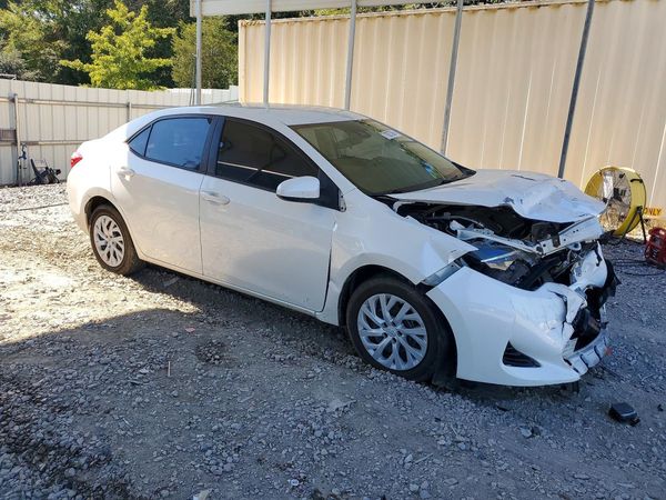 2018 TOYOTA COROLLA L/LE/SE/XLE/XSE — Passenger 3/4