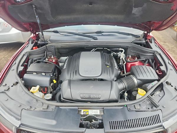 2020 DODGE DURANGO R/T — Engine bay