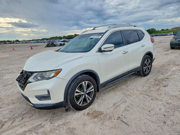 2019 NISSAN ROGUE — Front 3/4