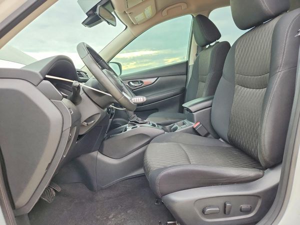 2019 NISSAN ROGUE — DENT