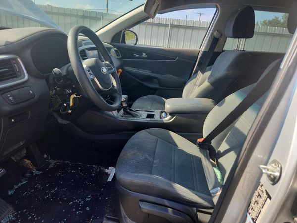 2020 KIA SORENTO L, LX, S — DENT