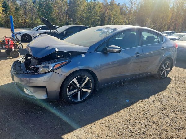 2017 KIA FORTE EX — Front 3/4
