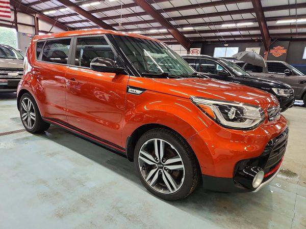 2018 KIA SOUL Exclaim — Passenger 3/4