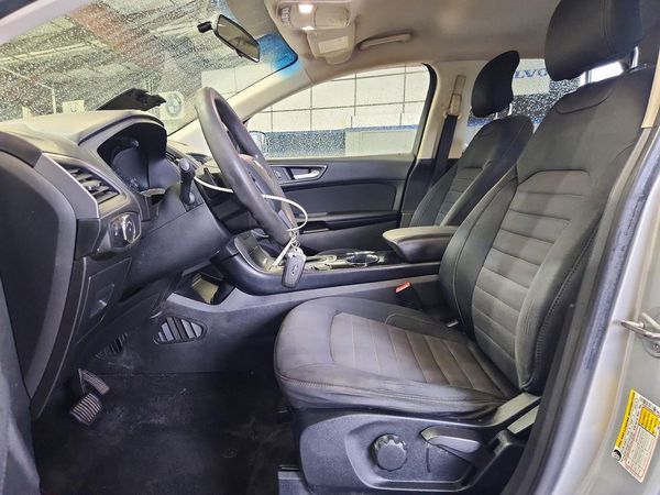 2017 FORD EDGE SE — DENT