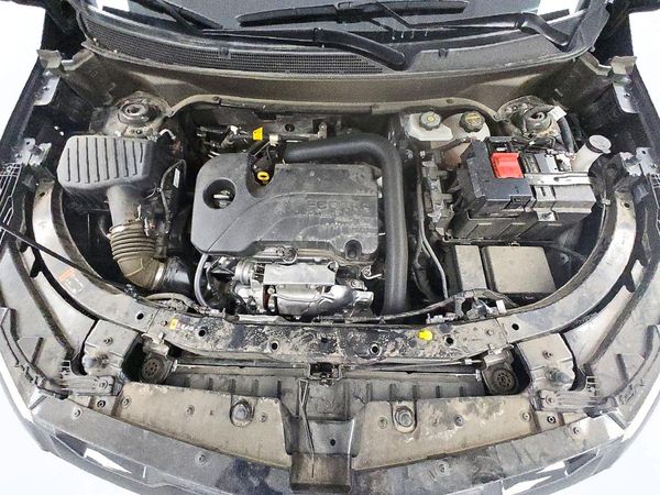2025 CHEVROLET EQUINOX RS — Engine bay