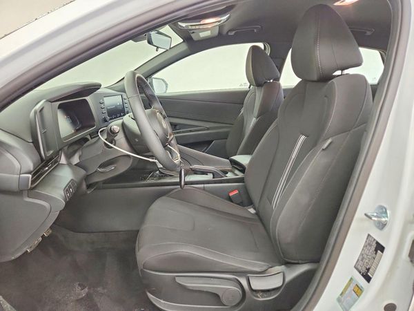 2026 HYUNDAI ELANTRA — DENT