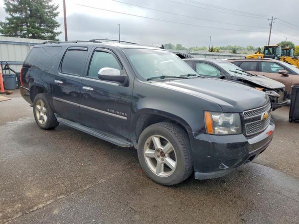 2013 CHEVROLET SUBURBAN LTZ — Passenger 3/4