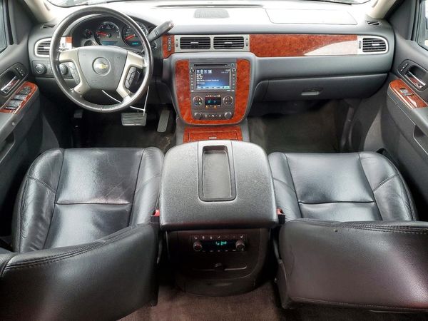 2013 CHEVROLET SUBURBAN LTZ — CKPT
