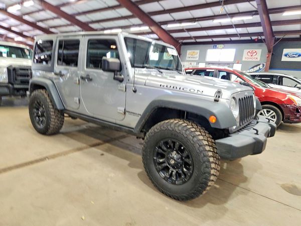 2015 JEEP WRANGLER UNLIMITED Rubicon — Passenger 3/4