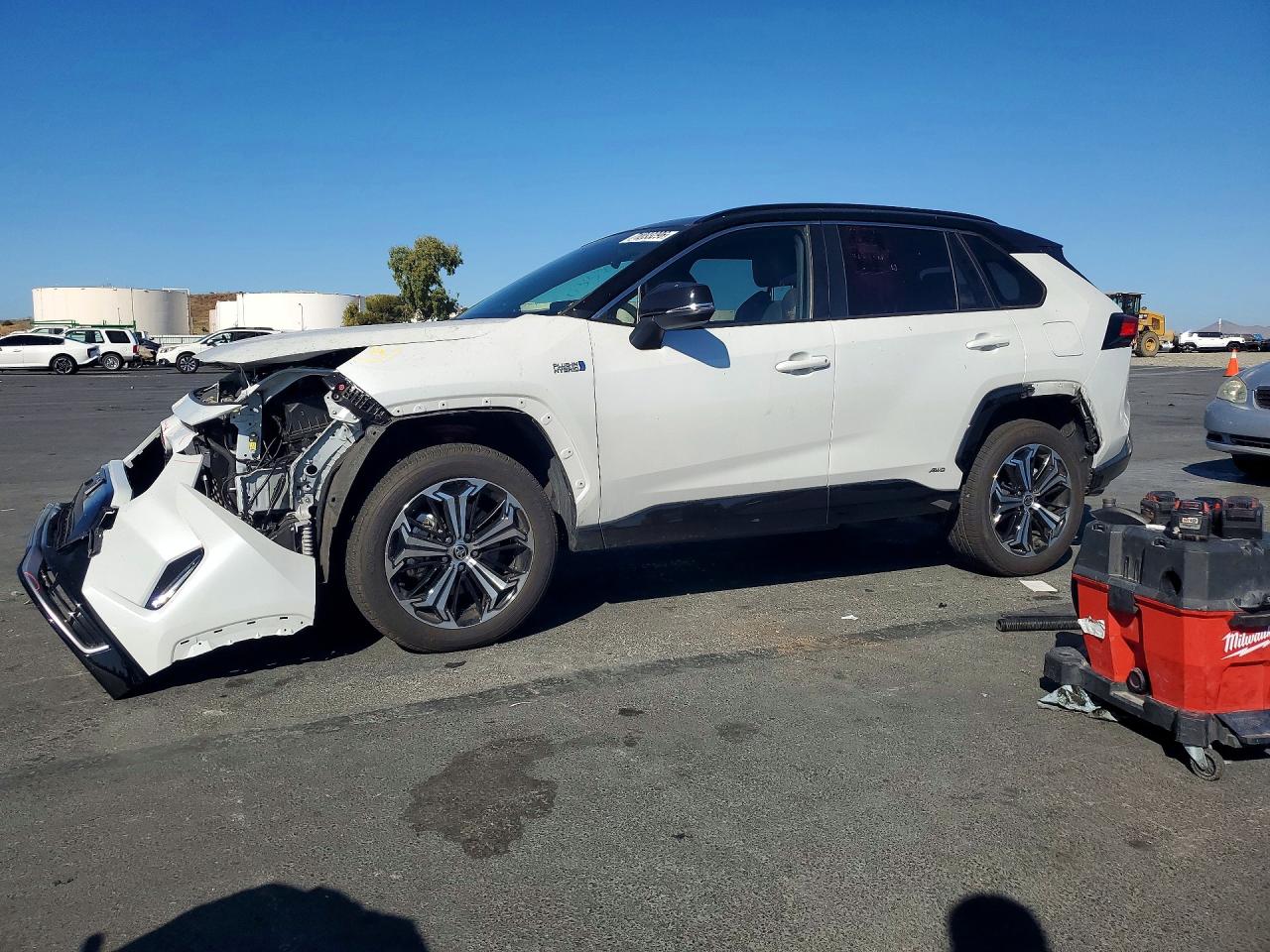 2024 TOYOTA RAV4 XSE — Front 3/4
