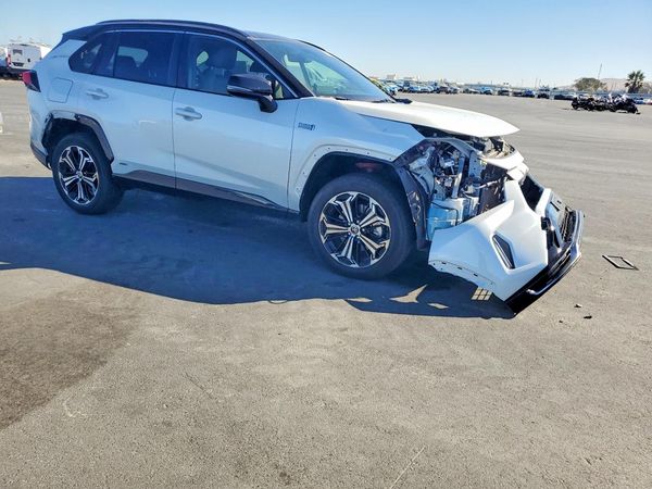 2024 TOYOTA RAV4 XSE — Passenger 3/4