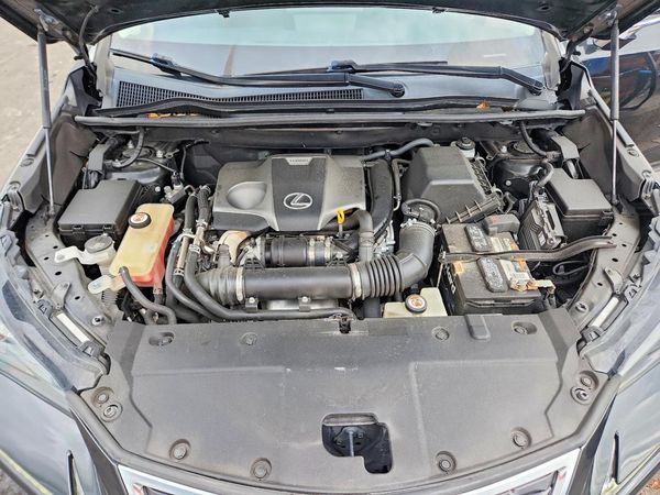 2018 LEXUS NX 300 — Engine bay