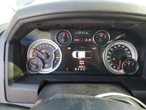 2016 RAM 1500 SLT