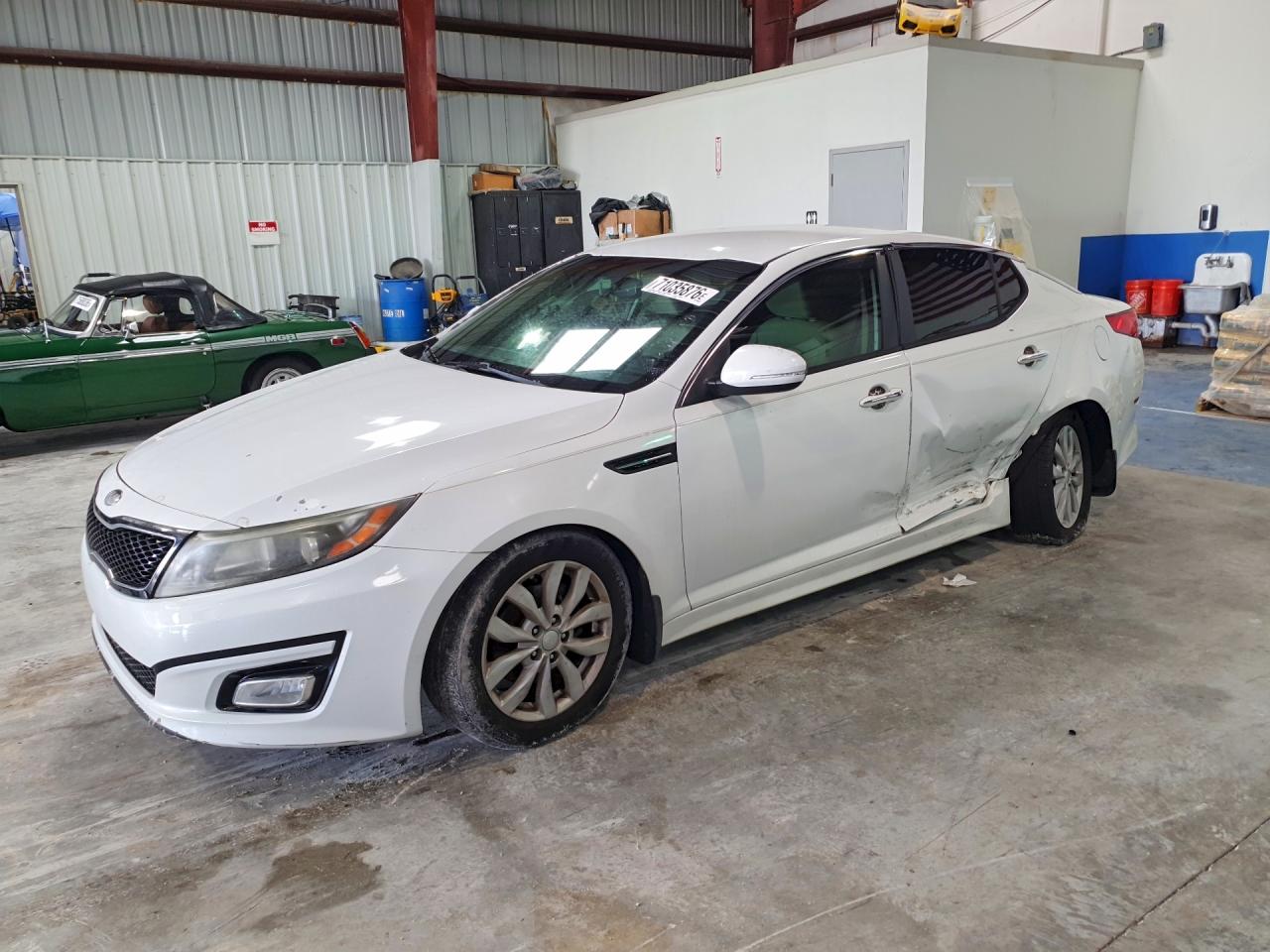 2014 KIA OPTIMA 2.4 EX STD/Premium /Tech — Front 3/4