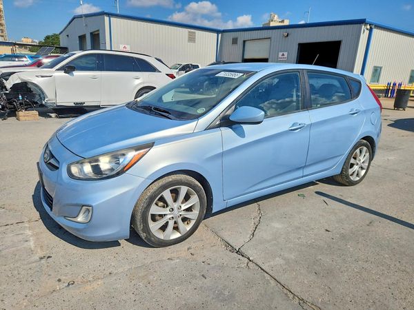 2012 HYUNDAI ACCENT GLS (Middle grade) — Front 3/4