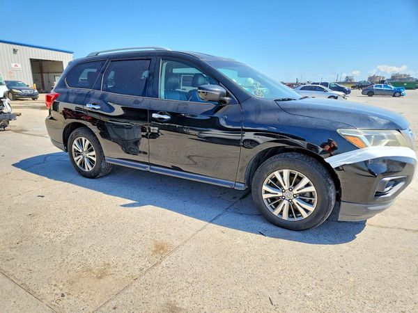 2019 NISSAN PATHFINDER — Passenger 3/4