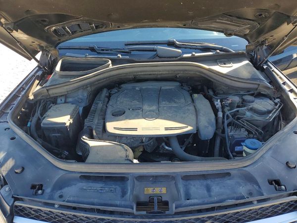 2018 MERCEDES-BENZ GLE GLE350 — Engine bay