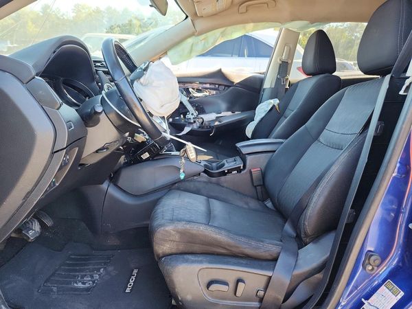 2018 NISSAN ROGUE — DENT