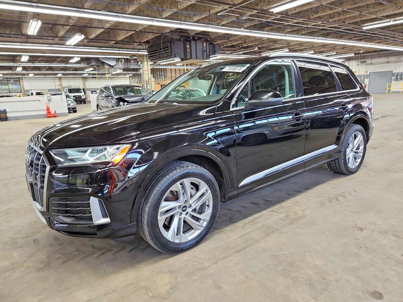 2021 AUDI Q7 quattro Premium Plus — Front 3/4