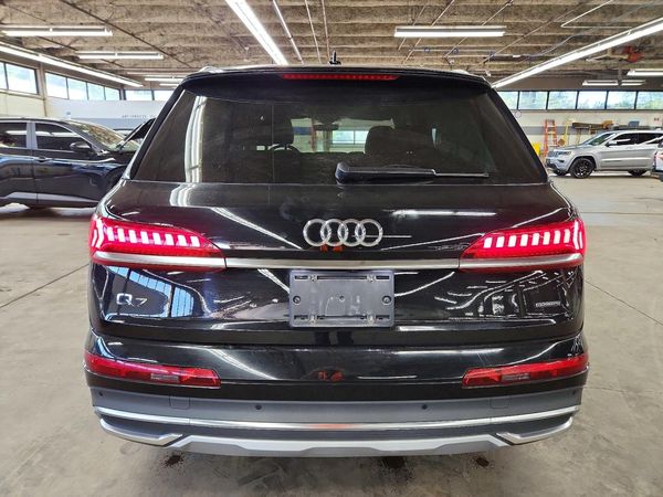 2021 AUDI Q7 quattro Premium Plus — DIRR
