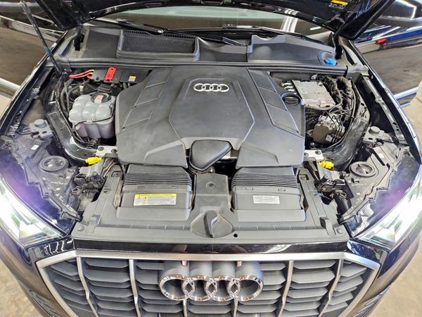 2021 AUDI Q7 quattro Premium Plus — Engine bay