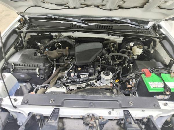2022 TOYOTA TACOMA SR5 — Engine bay