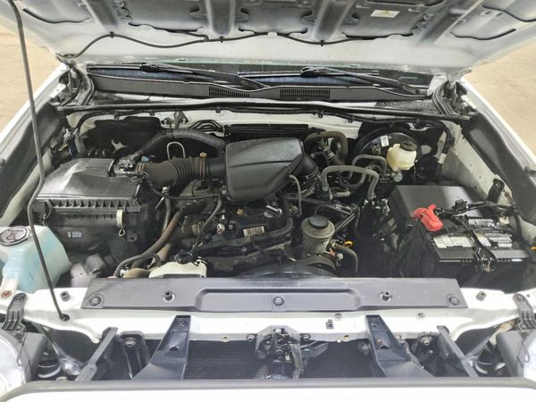2022 TOYOTA TACOMA SR5 — Engine bay