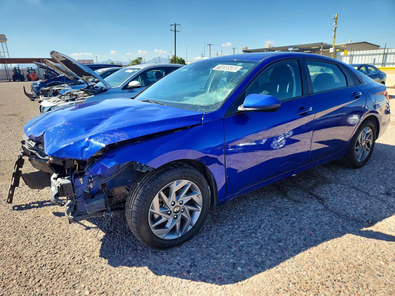 2024 HYUNDAI ELANTRA SEL — Front 3/4