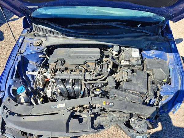 2024 HYUNDAI ELANTRA SEL — Engine bay