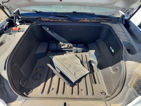 2024 CHEVROLET SILVERADO Work Truck (4WT) — Engine bay