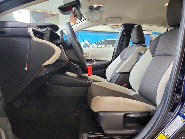 2025 TOYOTA COROLLA LE — DENT