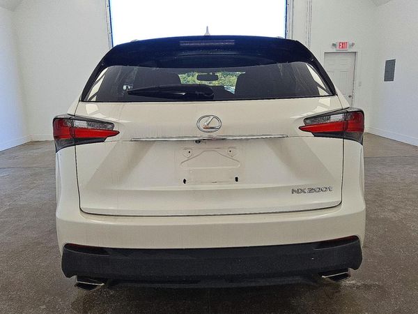 2015 LEXUS NX 200t Luxury — DIRR