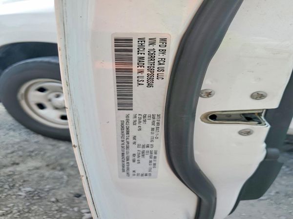 2023 RAM 1500 CLASSIC Tradesman — VINS