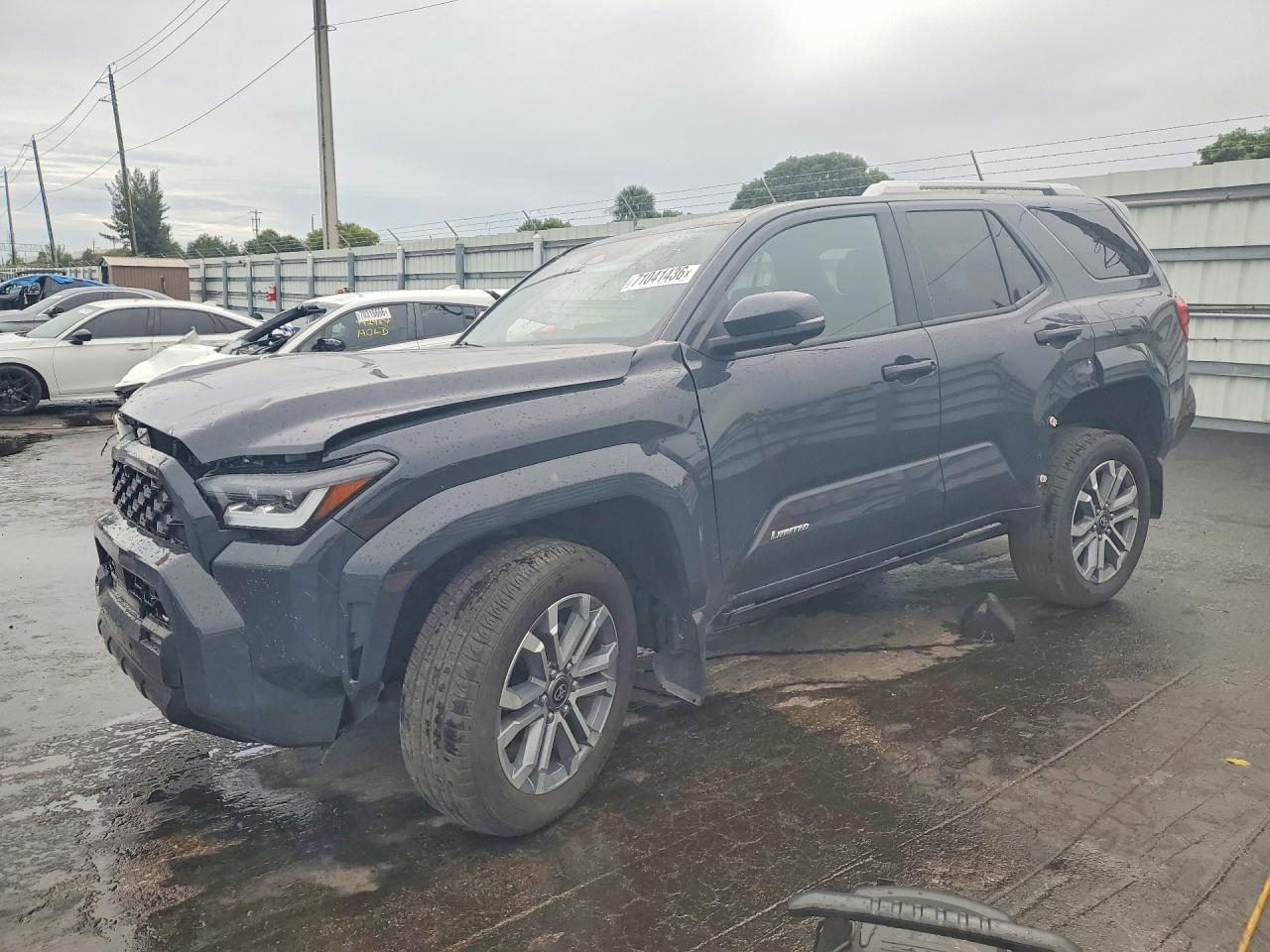 2025 TOYOTA 4RUNNER — Front 3/4