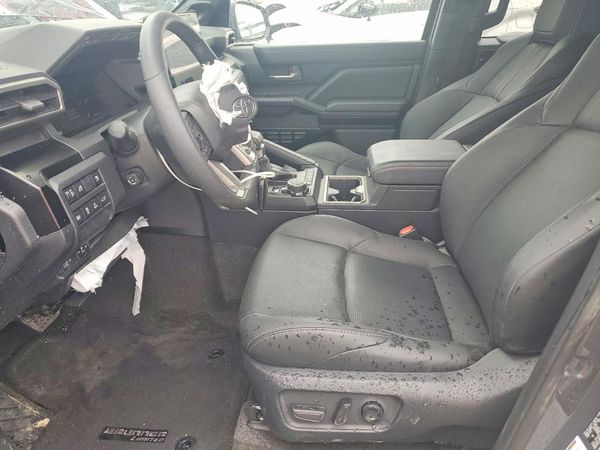 2025 TOYOTA 4RUNNER — DENT