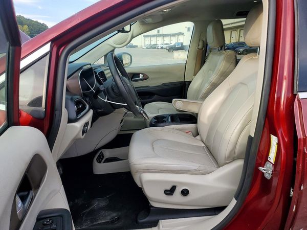 2021 CHRYSLER VOYAGER LXI — DENT