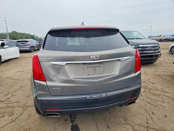 2017 CADILLAC XT5 Luxury — DIRR