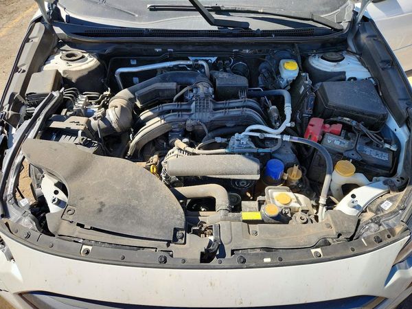 2025 SUBARU OUTBACK Premium — Engine bay