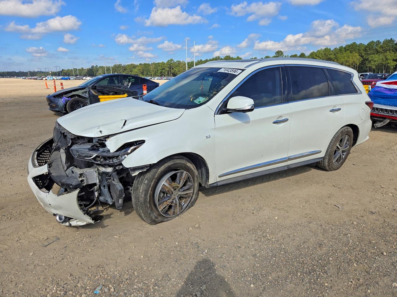 2020 INFINITI QX60 — Front 3/4