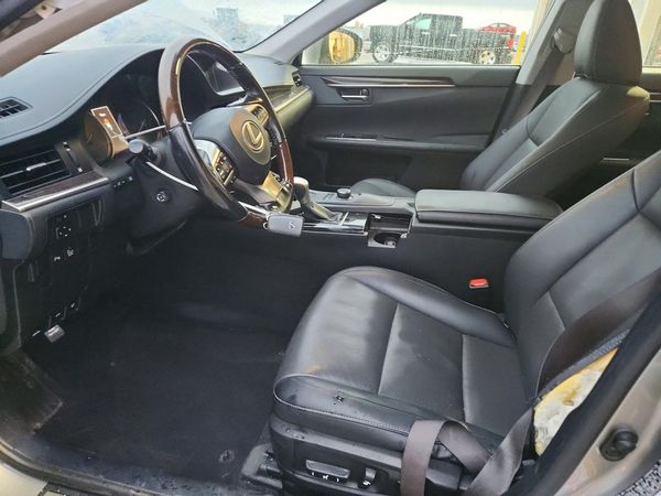 2016 LEXUS ES 350 — DENT