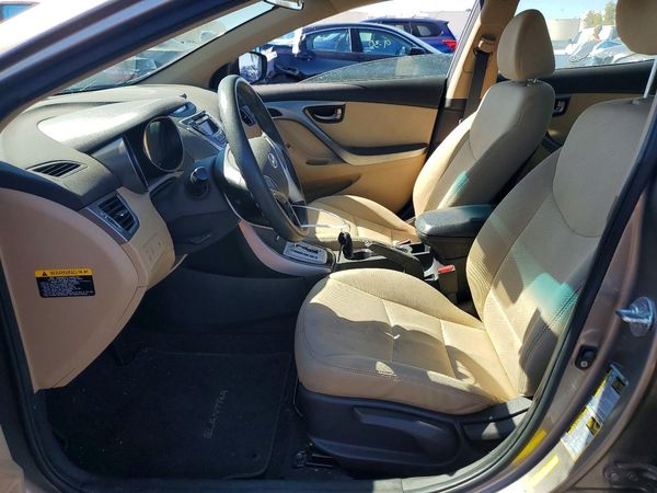 2012 HYUNDAI ELANTRA GLS(Middle grade) — DENT